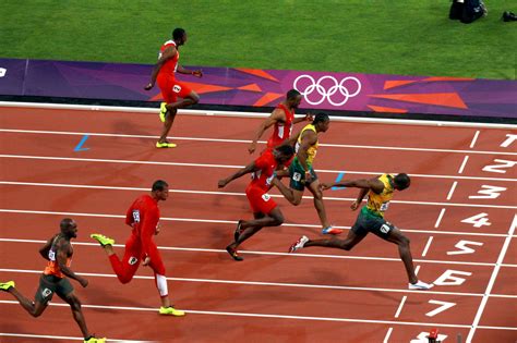 100 METRES RACE .
